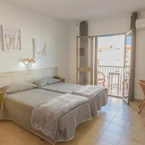 Hotel Tres Jotas Conil, Conil De La Frontera